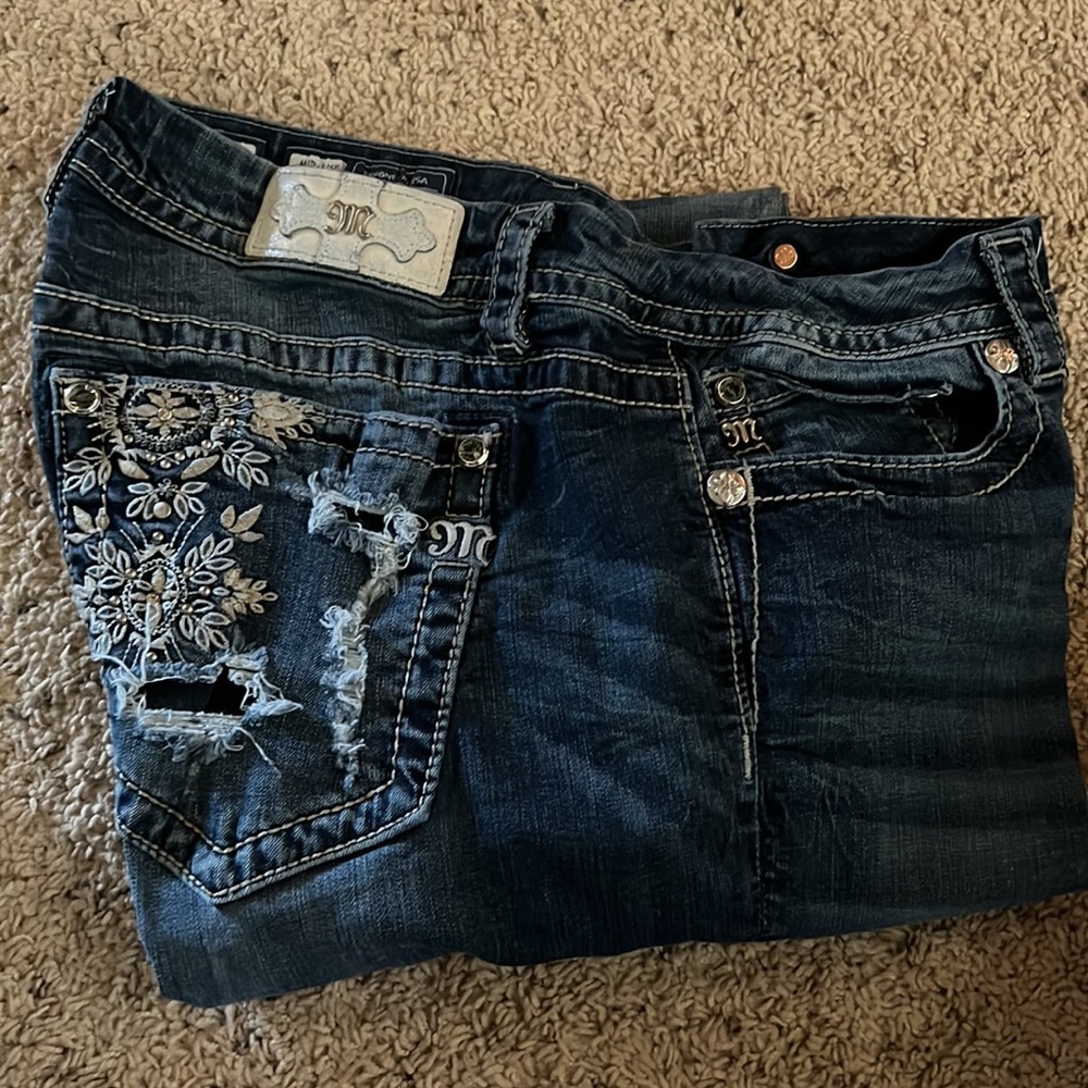 Miss Me Mid-Rise Easy Crop size 36 - Plus Size Bling Jeans
